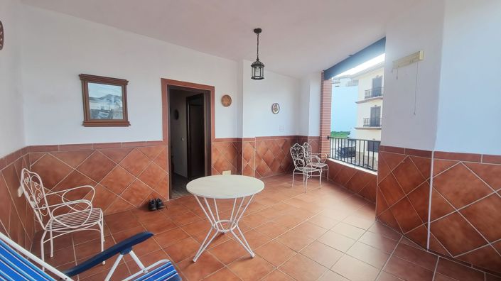 Image No.1-4 Bed Apartment for sale