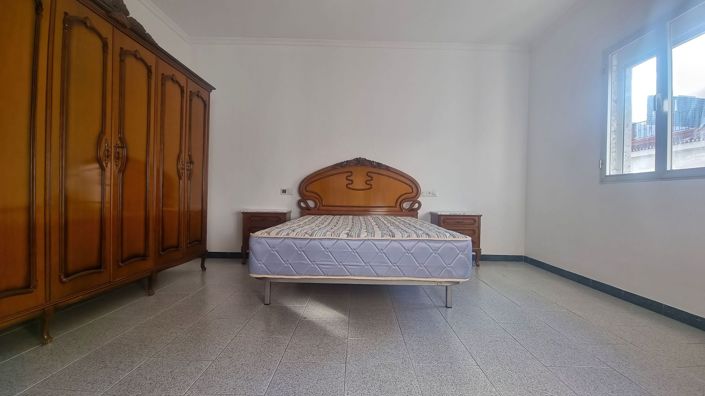 Image No.11-4 Bed Townhouse for sale