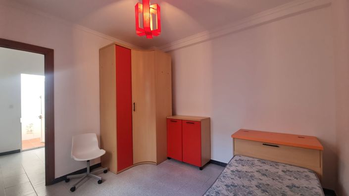 Image No.16-4 Bed Townhouse for sale