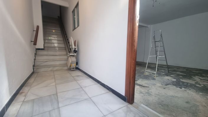 Image No.24-4 Bed Townhouse for sale