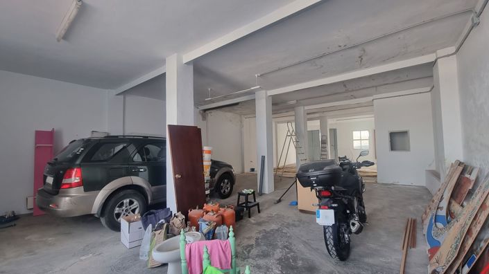 Image No.26-4 Bed Townhouse for sale