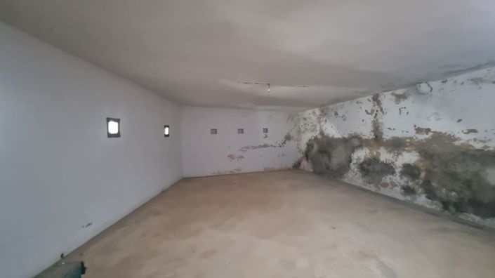 Image No.27-4 Bed Townhouse for sale