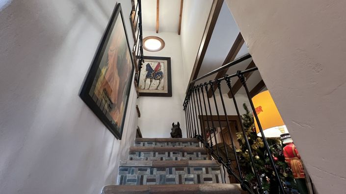 Image No.17-5 Bed Country House for sale