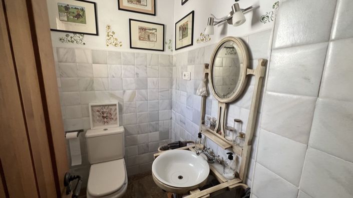 Image No.28-5 Bed Country House for sale