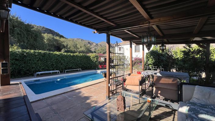 Image No.36-5 Bed Country House for sale