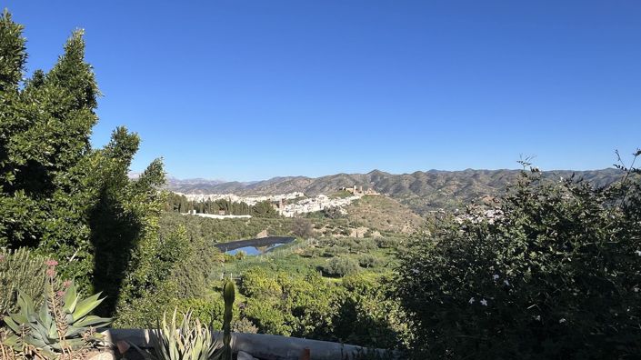 Image No.5-5 Bed Country House for sale