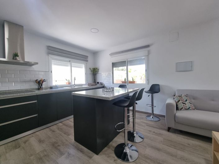 Image No.7-2 Bed Country House for sale