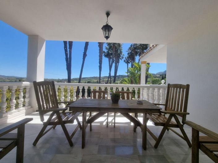 Image No.11-9 Bed Country House for sale