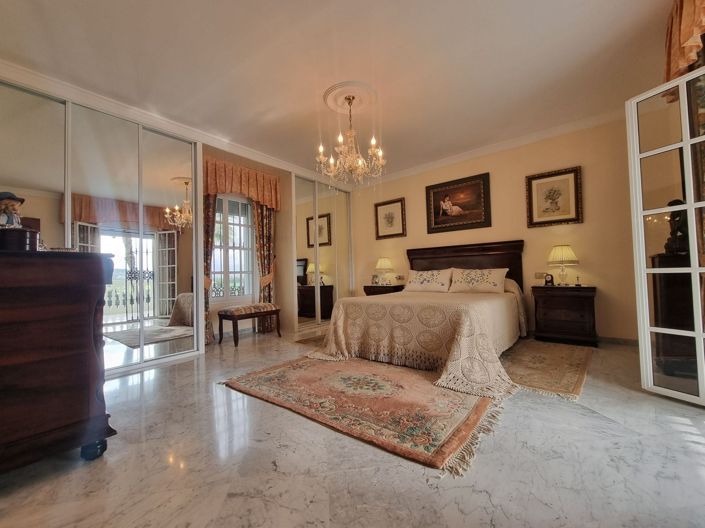 Image No.16-9 Bed Country House for sale