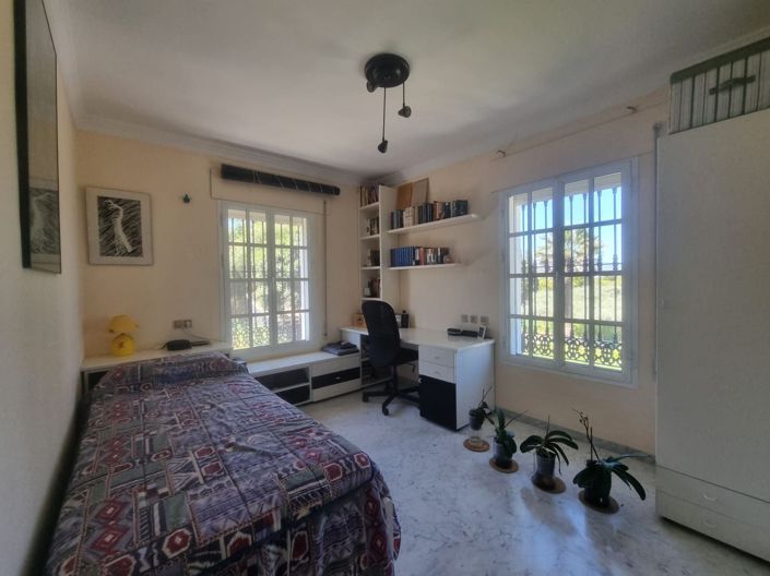 Image No.20-9 Bed Country House for sale