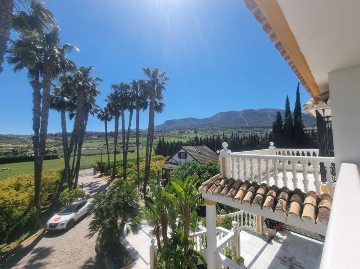 Image No.3-9 Bed Country House for sale