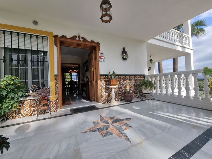 Image No.6-9 Bed Country House for sale