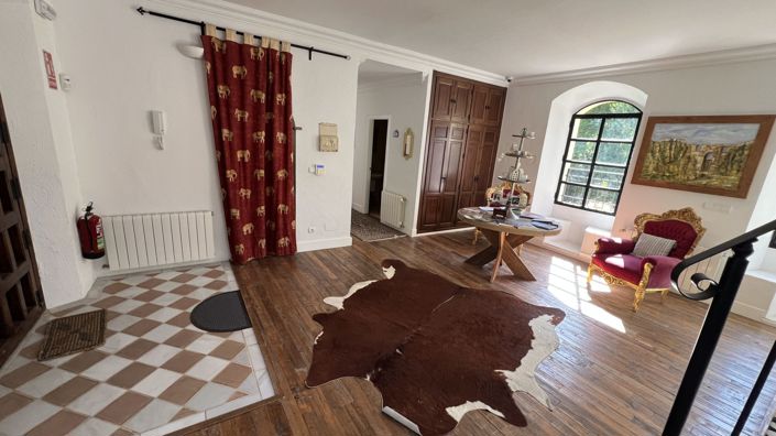 Image No.18-6 Bed Country House for sale