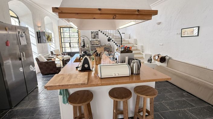 Image No.8-6 Bed Country House for sale