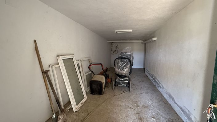 Image No.19-3 Bed Country House for sale