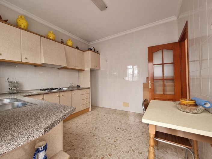 Image No.4-2 Bed Townhouse for sale