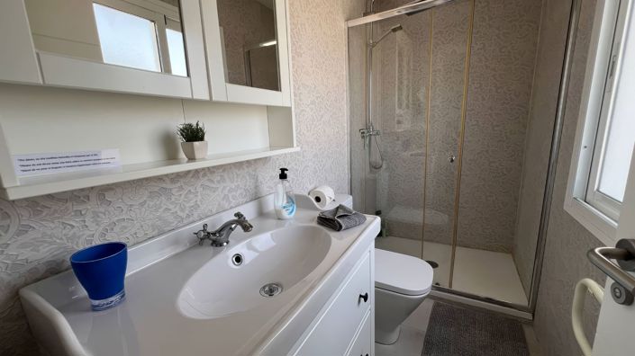 Image No.21-4 Bed Townhouse for sale