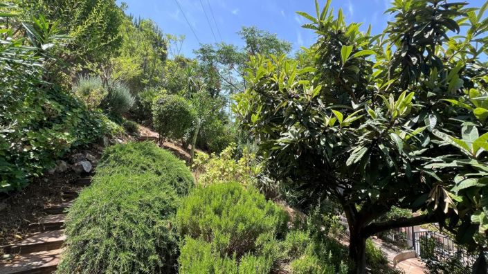 Image No.36-4 Bed Townhouse for sale