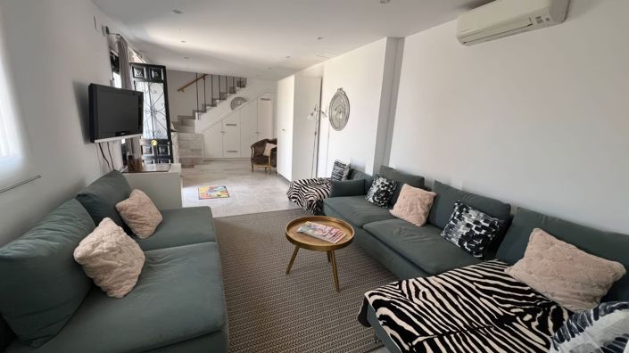 Image No.5-4 Bed Townhouse for sale