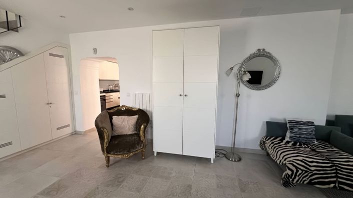 Image No.8-4 Bed Townhouse for sale