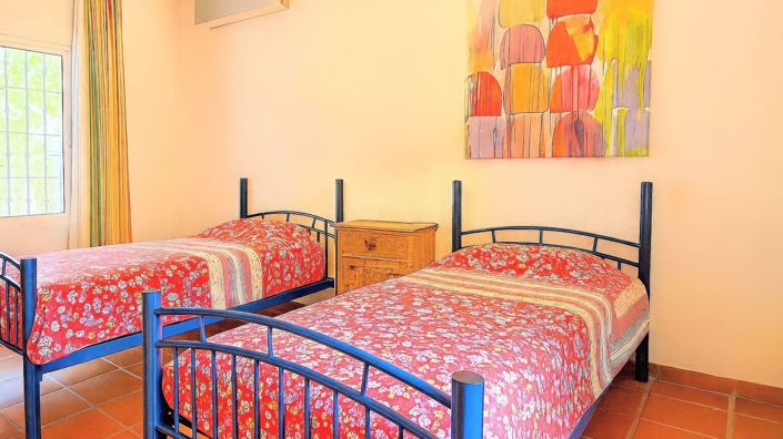 Image No.17-3 Bed Country House for sale