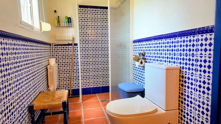 Image No.20-3 Bed Country House for sale