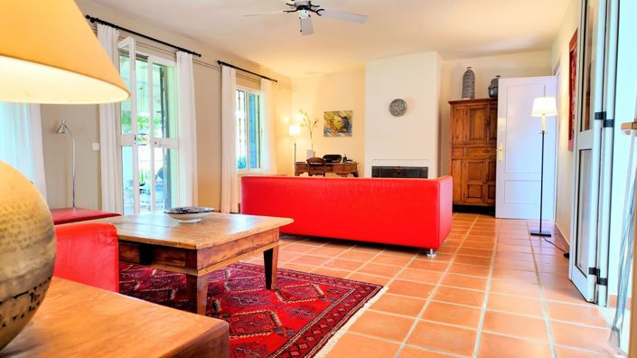 Image No.6-3 Bed Country House for sale