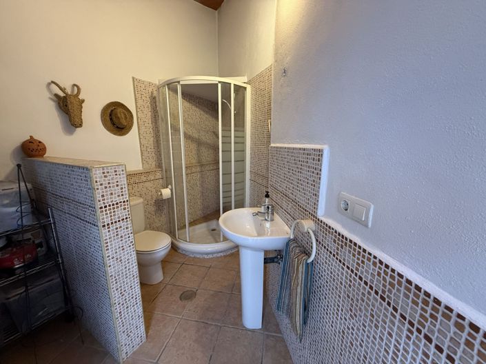 Image No.20-3 Bed Townhouse for sale