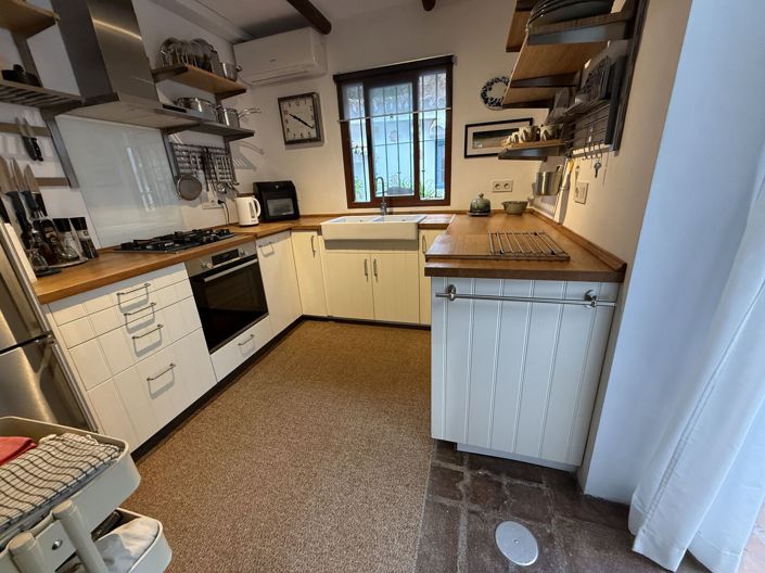 Image No.9-3 Bed Townhouse for sale