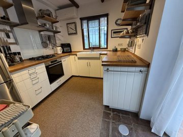 392a49b6cf903f0e849c3a1d4193b80e7804e543019