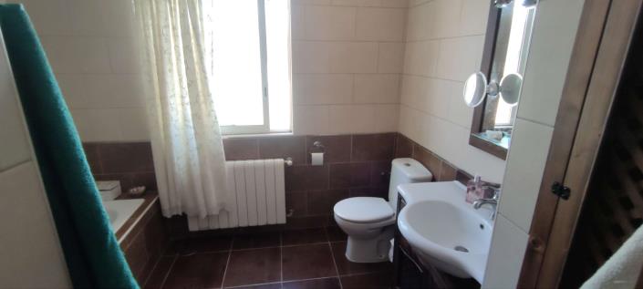 Image No.33-4 Bed Country House for sale