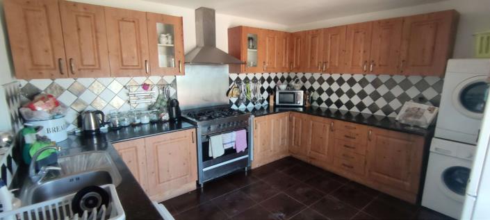 Image No.35-4 Bed Country House for sale