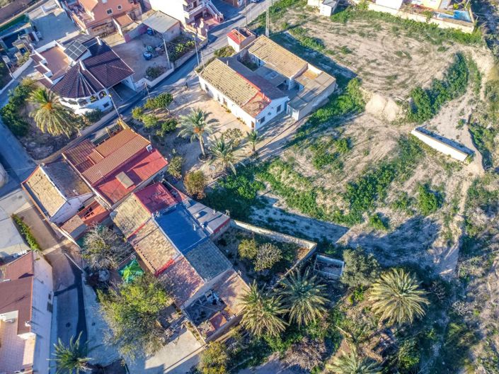 Image No.29-4 Bed Country House for sale