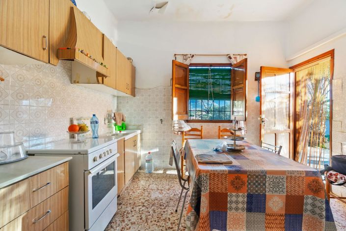 Image No.9-4 Bed Country House for sale