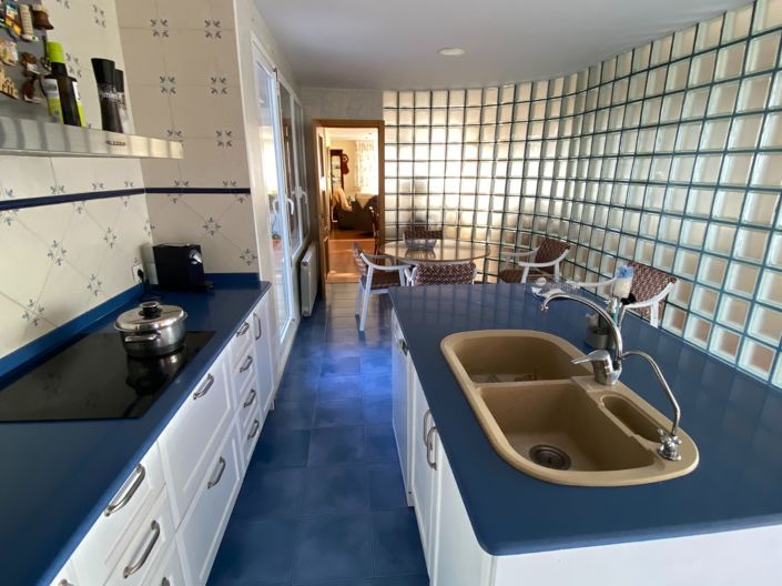 Image No.11-3 Bed Townhouse for sale