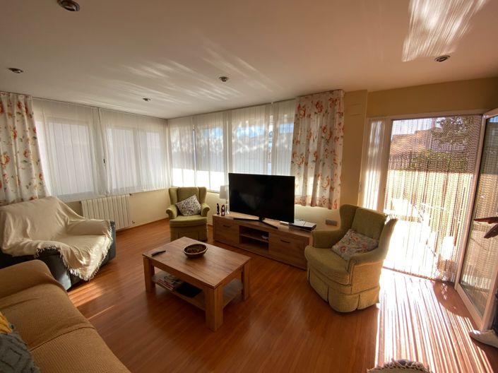 Image No.22-3 Bed Townhouse for sale