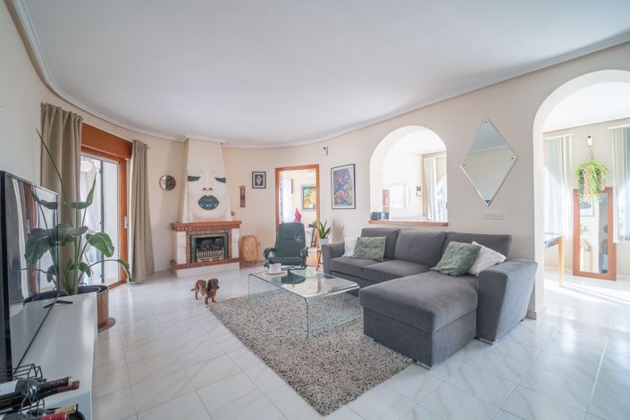 Image No.4-4 Bed Villa for sale