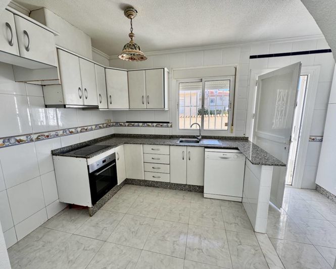 Image No.7-4 Bed Villa for sale