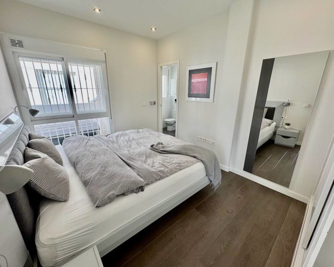 Image No.9-3 Bed Villa for sale