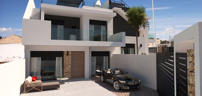 Image No.17-6 Bed Townhouse for sale