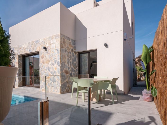 Image No.1-3 Bed Villa for sale