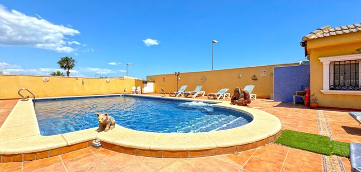 Image No.5-6 Bed Villa for sale