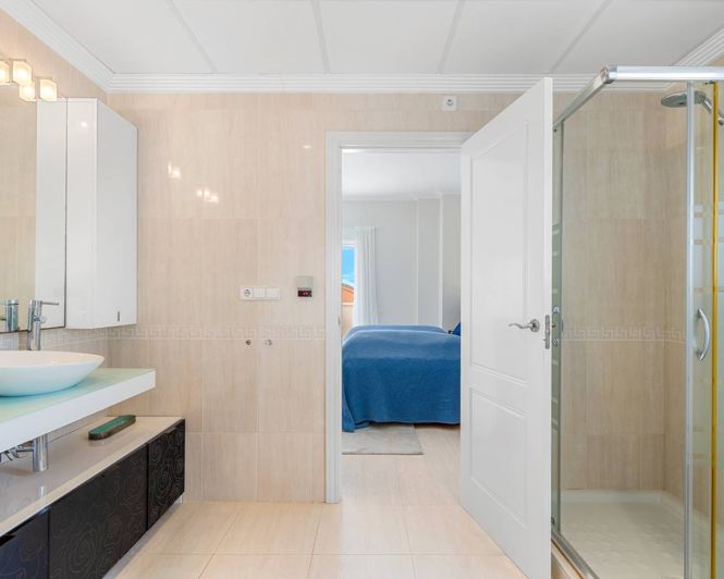 Image No.21-4 Bed Villa for sale