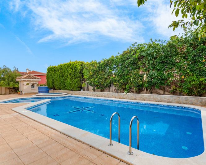 Image No.25-4 Bed Villa for sale