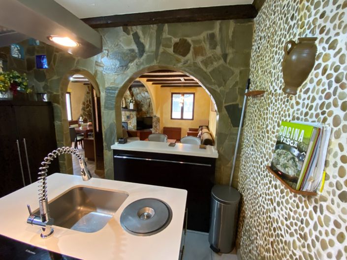 Image No.38-2 Bed Finca for sale