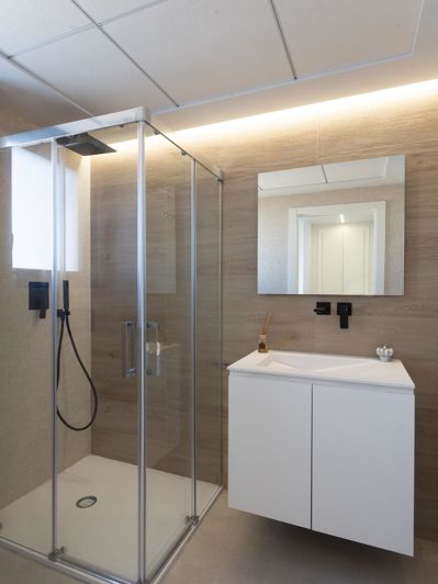 Image No.20-2 Bed Apartment for sale