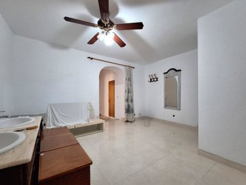 house-for-sale-in-felanitx-13