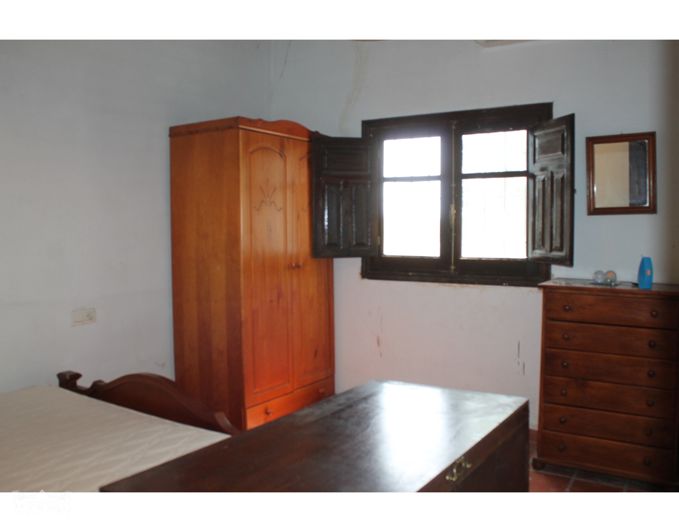 Image No.20-2 Bed Country House for sale