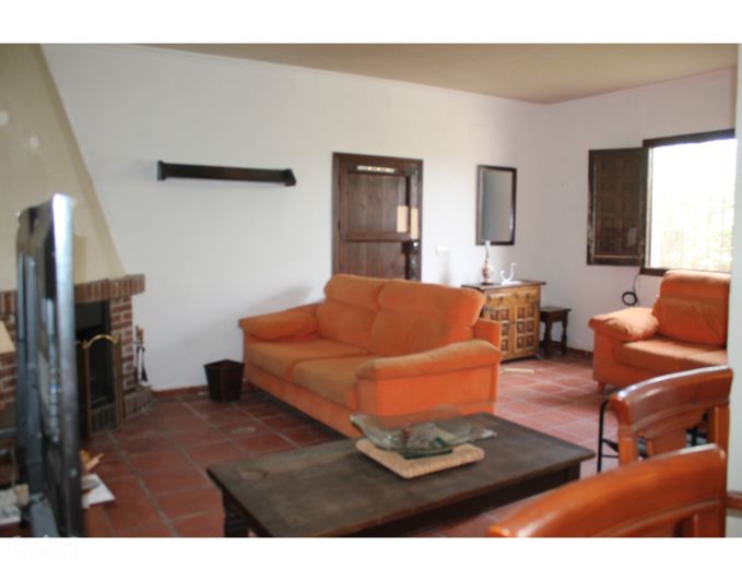 Image No.26-2 Bed Country House for sale