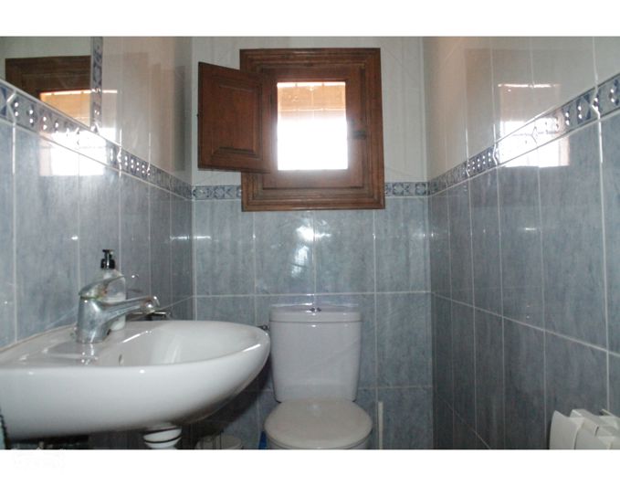 Image No.25-5 Bed Country House for sale